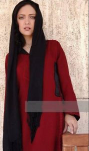 لباس زرشکی نیکی کریمی و شال مشکی او در جشنواره فیلم کن