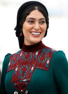لباس سنتی سبز رنگ سودابه بیضایی در جشنواره فیلم کن ۲۰۱۷