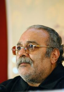 محمد کاسبی با پیراهن مشکی