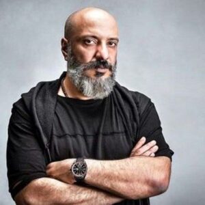 تیپ مشکی امیر جعفری از بازیگران مرد قد بلند ایرانی
