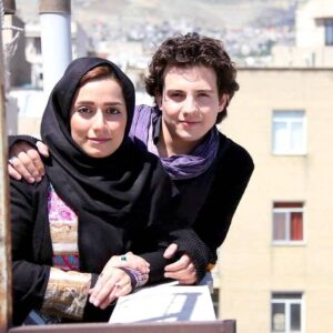 تیپ مشکی امیر کاظمی در کنار همسرش مهتاب محسنی