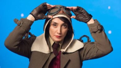 هدیه تهرانی با لباس خلبانی در فیلم مسخره باز