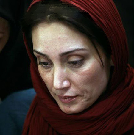 عکس های بدون آرایش هدیه تهرانی با شال قرمز