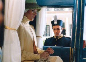  بازی مهتاب کرامتی و محمدرضا فروتن در فیلم شاه خاموش 