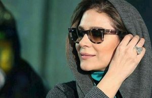 سحر دولتشاهی از بازیگران زن ایرانی با عینک دودی