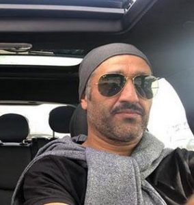 پژمان جمشیدی از بازیگران مرد ایرانی با عینک