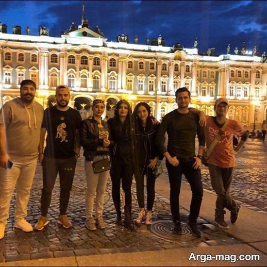 عکس لیندا کیانی در روسیه و دوستانش