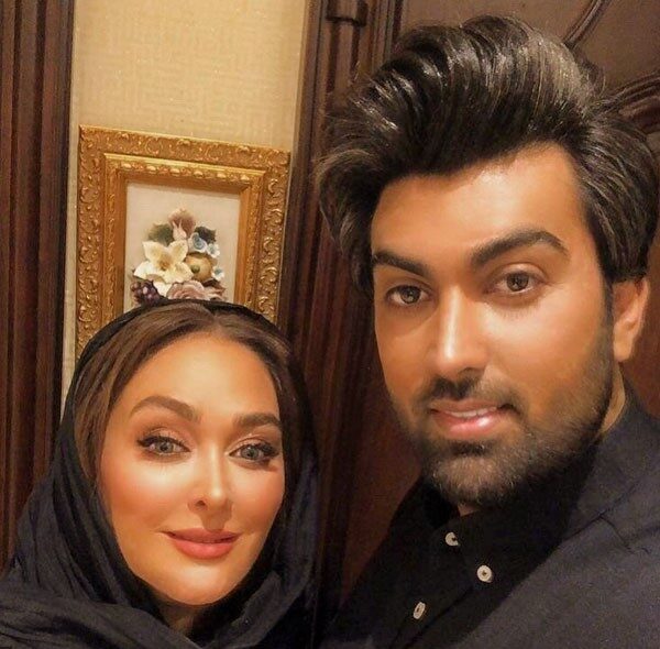 همسر الهام حمیدی با لباس مشکی