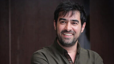 شهاب حسینی با پیراهن قهوه ای - شهاب حسینی بهترین بازیگر