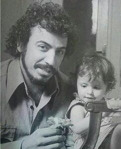 عکس قدیمی لیلا حاتمی و پدرش علی حاتمی