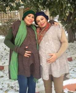 دوران بارداری یکتا ناصر و خواهرش