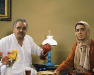 اکبر عبدی و بیتا سحرخیز در فیلم همخانه