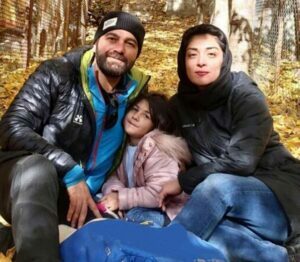 آرش مجیدی در کنار همسرش میلیشیا مهدی نژاد و دخترش میشا