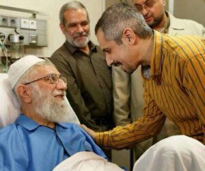 عیادت سید جواد رضویان با رهبری در بیمارستان
