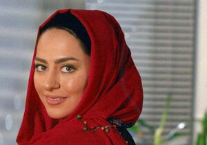 سمانه پاکدل در فیلم یکی از ما دو نفر