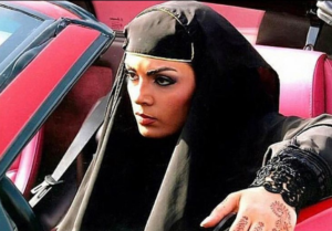سارا خوئینی ها در فیلم نقاب