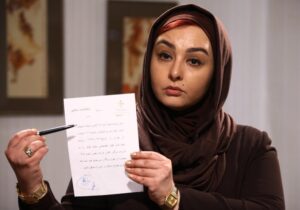 ماهایا پطروسیان در فیلم مجرد چهل ساله