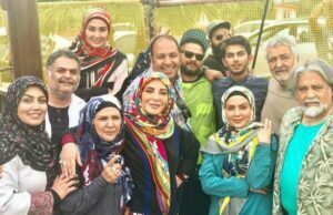 علی صادقی در کنار دیگر بازیگران سریال تعطیلات رویایی