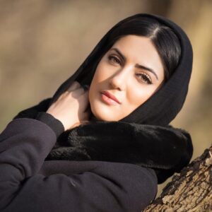 بیوگرافی هلیا امامی