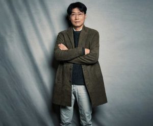 هوانگ دونگ-هیوک نویسنده و کارگردان سریال اسکویید گیم